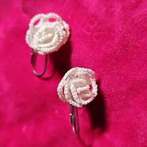 Tatted rose earrings - small rose